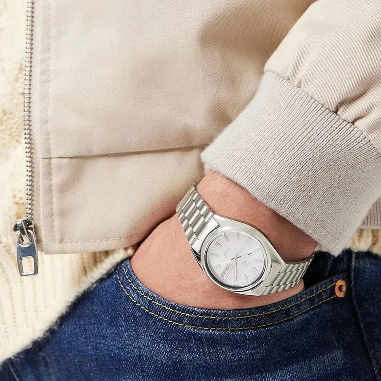 ساعة SEIKO 5 سلس فضي ميناء ابيض